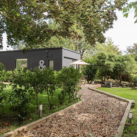 Вілла Kub House Трінґ Екстер'єр фото